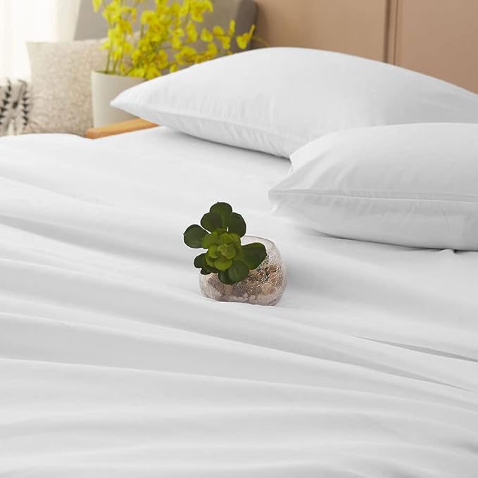 SONORO KATE Bed Sheet Set Super Soft Microfiber 1800 Thread Count Luxury Egyptian Sheets 18-Inch Deep Pocket Wrinkle and Hypoallergenic-4 Piece(King White)