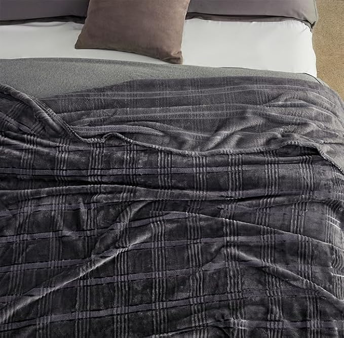 Oversized King Fleece Blanket 120x120 Inches, Seamless Soft Cozy 3D Jacquard Flannel Blanket 10'x10' Extra Large for Bed, Sofa, Couch, Travel & Camping, California King Throw, Dark Grey