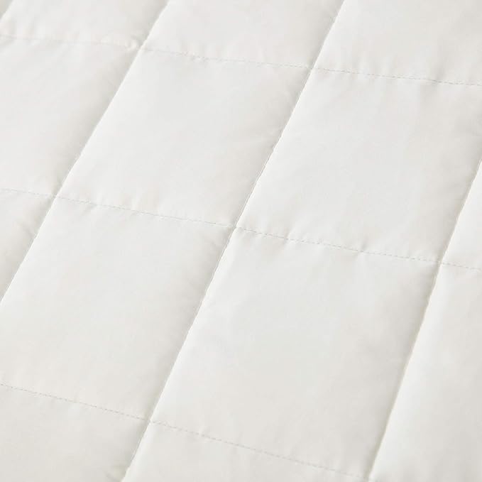 YnM Weighted Blanket — Cotton/Polyester Fabric with Premium Glass Beads (Avocado/White Reversible, 60''x80'' 20lbs), Suit for One Person(~190lb) Use on Queen/King Bed