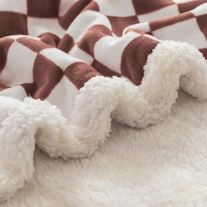 LOMAO Sherpa Throw Blanket Fleece Blanket with Checkered Pattern Soft Thick Blanket for Couch, Bed, Sofa Luxurious Warm and Cozy for All Seasons (Coffee, 51"x63")