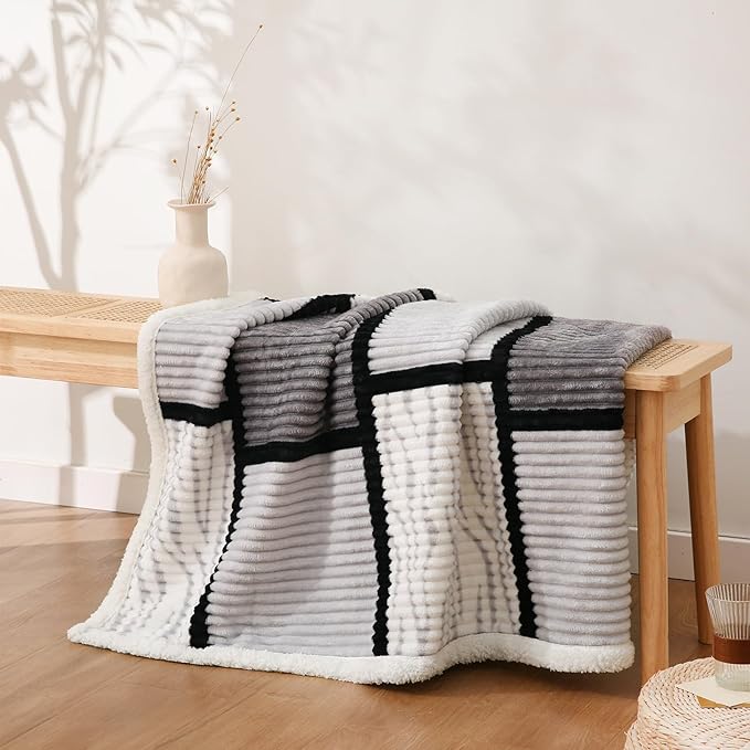 PU MEI Sherpa Blanket Fleece Throw Blanket Queen Plaid Thick Bed Blanket, Soft Warm Cozy Throw Blanket, 80"*90” Zebra-Grey