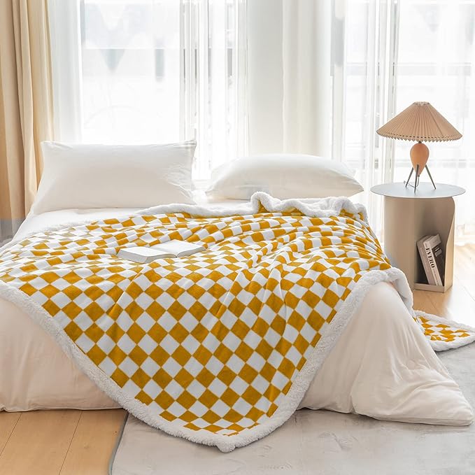 LOMAO Sherpa Throw Blanket Fleece Blanket with Checkered Pattern Soft Thick Blanket for Couch, Bed, Sofa Luxurious Warm and Cozy for All Seasons (Yellow, 60"x80")