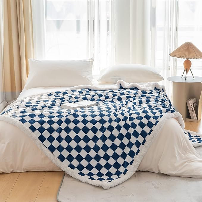 LOMAO Sherpa Throw Blanket Fleece Blanket with Checkered Pattern Soft Thick Blanket for Couch, Bed, Sofa Luxurious Warm and Cozy for All Seasons (Navy, 60"x80")