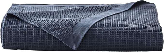 Great Bay Home 100% Cotton Blanket for Twin Size Bed | Lightweight and Breathable Waffle Weave Blankets for Summer & Spring | Versatile, Layering Navy Bed Blanket, Ocean Blue, 90x66 inches