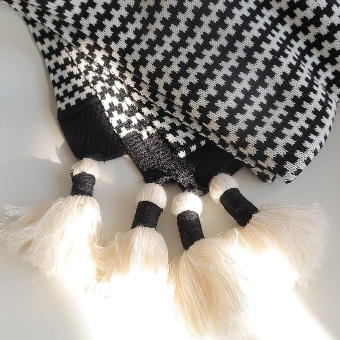 Black and White Throw Blankets, Modern Striped Throw Blanket with Tassels, Soft Patterned Throw Blanket for Sofa Bed and Living Room (47.5x60 Inch)