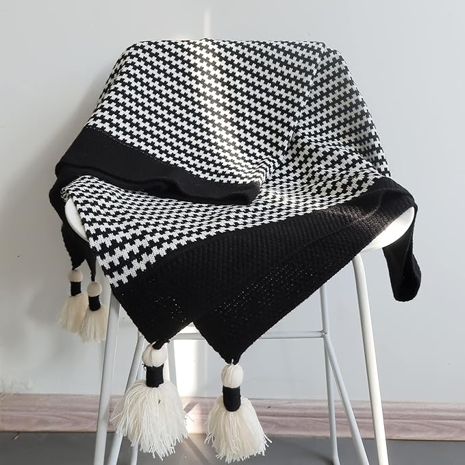 Black and White Throw Blankets, Modern Striped Throw Blanket with Tassels, Soft Patterned Throw Blanket for Sofa Bed and Living Room (47.5x60 Inch)
