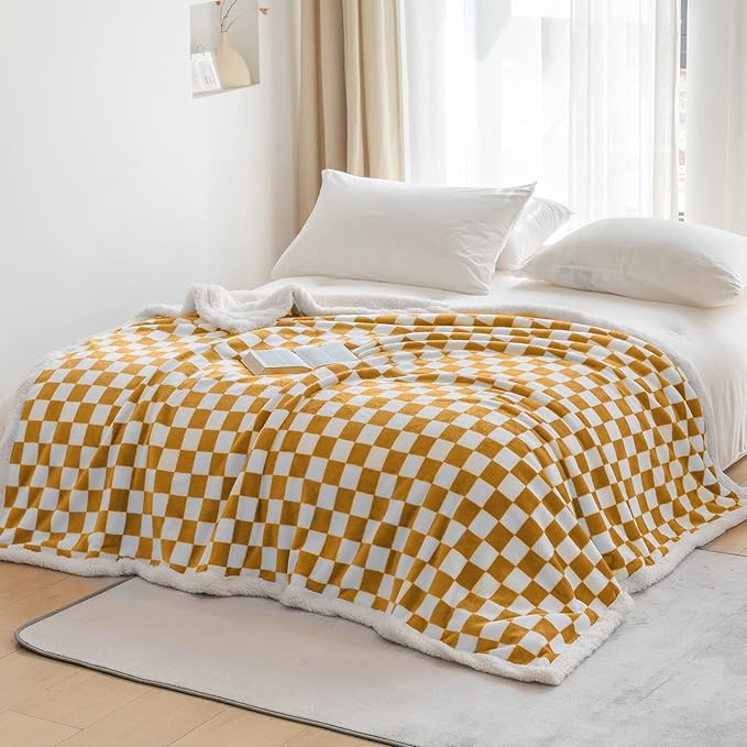 LOMAO Sherpa Throw Blanket Fleece Blanket with Checkered Pattern Soft Thick Blanket for Couch, Bed, Sofa Luxurious Warm and Cozy for All Seasons (Yellow, 51"x63")