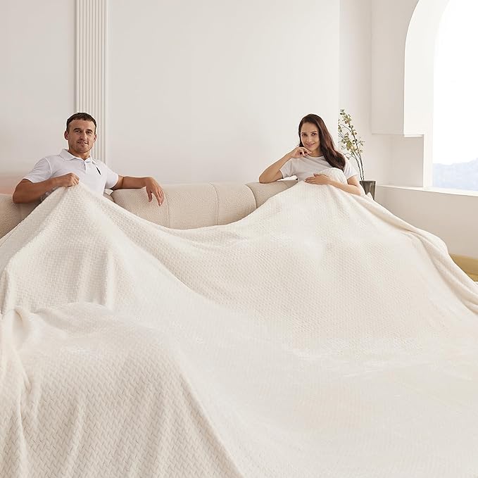 Oversized King Fleece Blanket 120x138 Inches, Seamless Soft Cozy 3D Jacquard Flannel Blanket 10'x11.5' Extra Large for Bed, Sofa, Couch, Travel & Camping, California King Throw, Ivory White Leaf