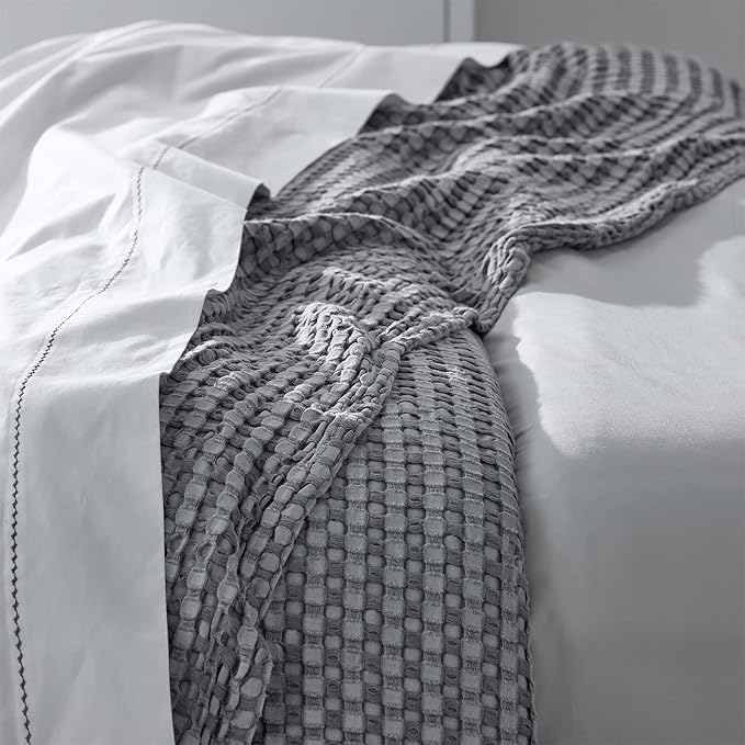 Bedsure Cooling Cotton Waffle Queen Size Blanket - Lightweight Breathable Summer Blanket of Rayon Derived from Bamboo for Hot Sleepers, Luxury Throws for Bed, Couch and Sofa, Grey, 90x90 Inches
