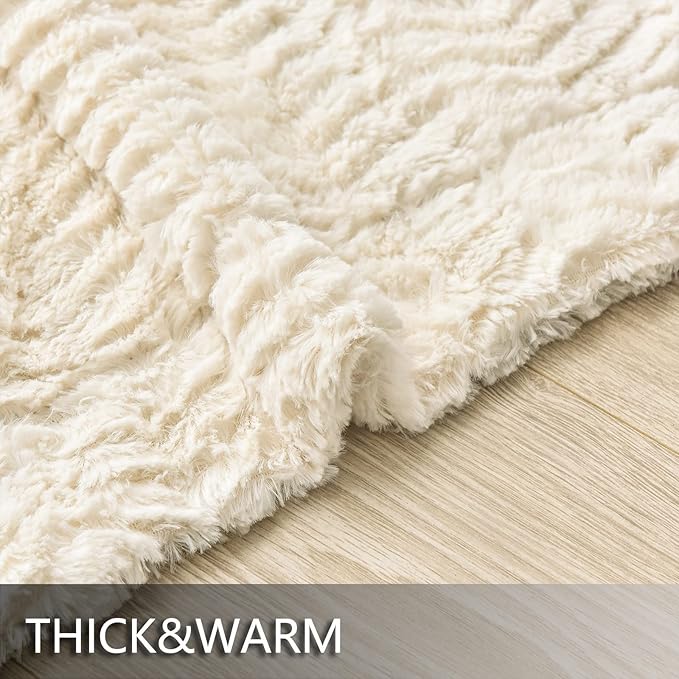 YUSOKI Luxury Faux Fur Blanket for Twin XL Bed 2 Layers,5.2lb,All Ages,Home Decoration Without Pillows(Ivory,63" x 90")