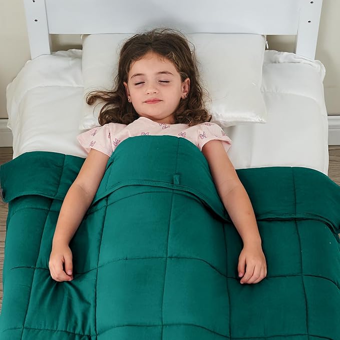 yescool Weighted Blanket (3 lbs, 36" x 48", Dark Green) Cooling Heavy Blanket for Sleeping Perfect for 20-40 lbs, Breathable Blanket with Premium Glass Bead, Machine Washable
