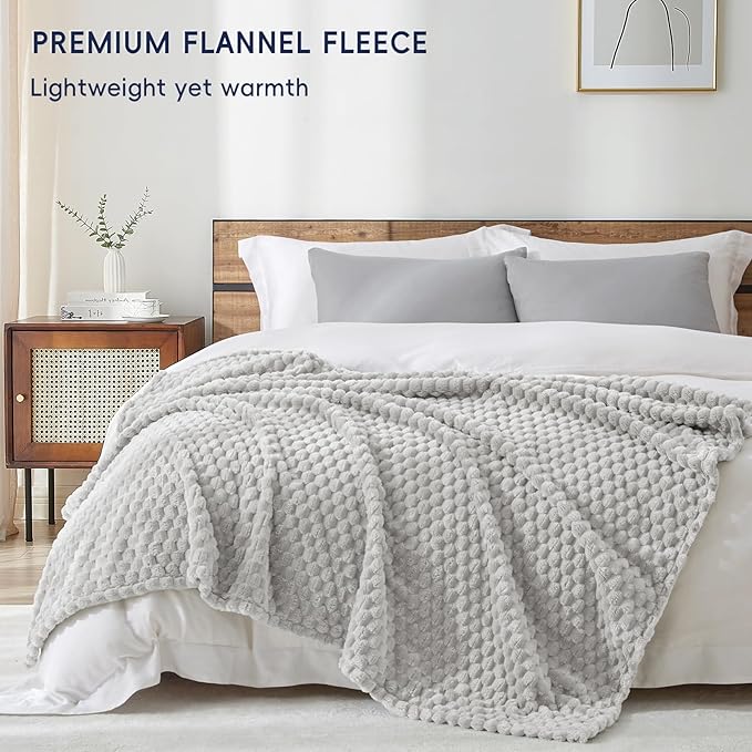 PHF Ultra Soft Flannel Fleece Throw Blanket, Lightweight 3D Jacquard Fleece Blanket, No Shedding, No Pilling, Luxury 340GSM Aesthetic Fluffy Cozy Throws for Couch Room Decor, 50"x60", Light Grey