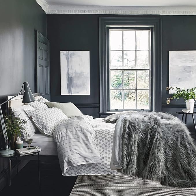 Luxury Faux Fur Blanket King Size, Ultra Big Grey and Black High Pile Mixed Faux Fur Throw Blanket, Oversized Super Warm, Fuzzy, Elegant, Fluffy Decoration Throws for Sofa, Couch and Bed, 104''x 90''