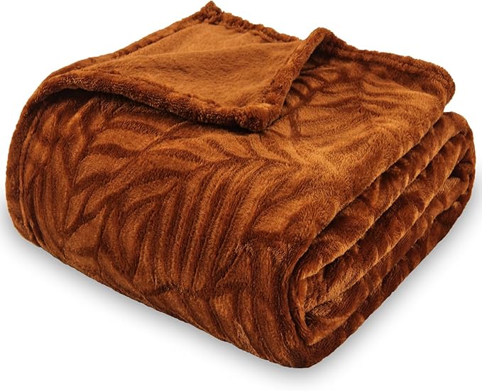 SOCHOW Super Soft Flannel Fleece Fall Throw Blanket, Lightweight Cozy Warm Leaves Textured Plush Blanket for Bed Couch Sofa, 50 x 60 Inches, Caramel