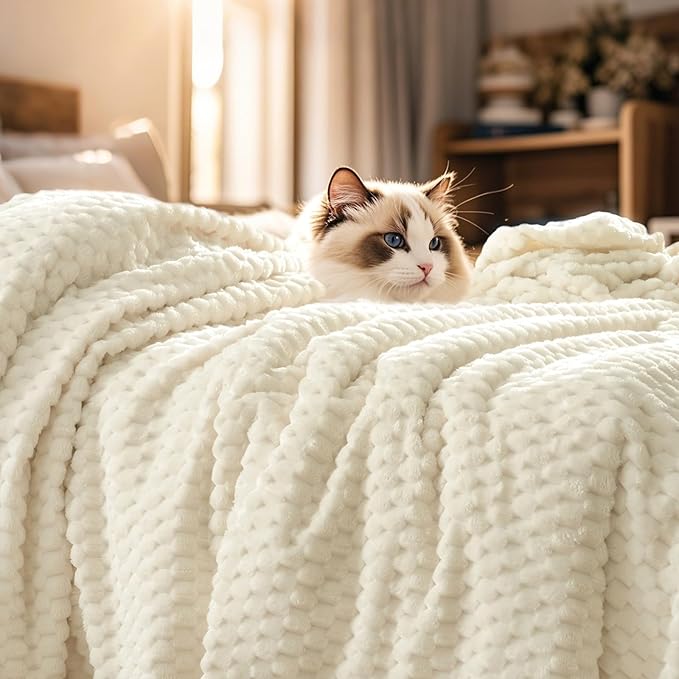 PHF Ultra Soft Flannel Fleece Blanket King Size, Lightweight 3D Jacquard Fleece Blanket, No Shedding, No Pilling, Luxury 340GSM Aesthetic Fluffy Cozy for Bed Room Decor, 108"x90", Cream
