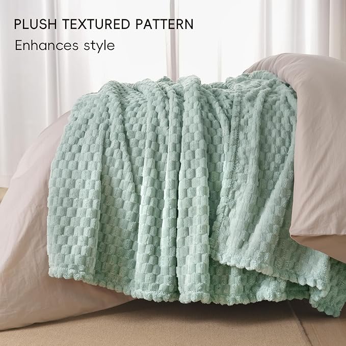PHF Ultra Soft Flannel Fleece Blanket Queen Size, Lightweight 3D Jacquard Fleece Blanket, No Shedding, No Pilling, Luxury 340GSM Aesthetic Fluffy Cozy for Bed Room Decor, 90"x90", Sage Green