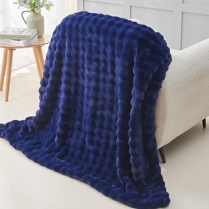 NEWCOSPLAY Faux Fur Twin Blanket Dark Navy Bubble Blanket Thick Warm Soft for Couch Sofa Bed 550GSM (Dark Navy, Twin(60"x80"))
