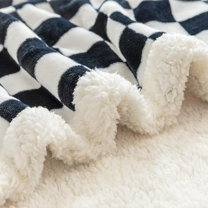 LOMAO Sherpa Throw Blanket Fleece Blanket with Checkered Pattern Soft Thick Blanket for Couch, Bed, Sofa Luxurious Warm and Cozy for All Seasons (Black, 60"x80")