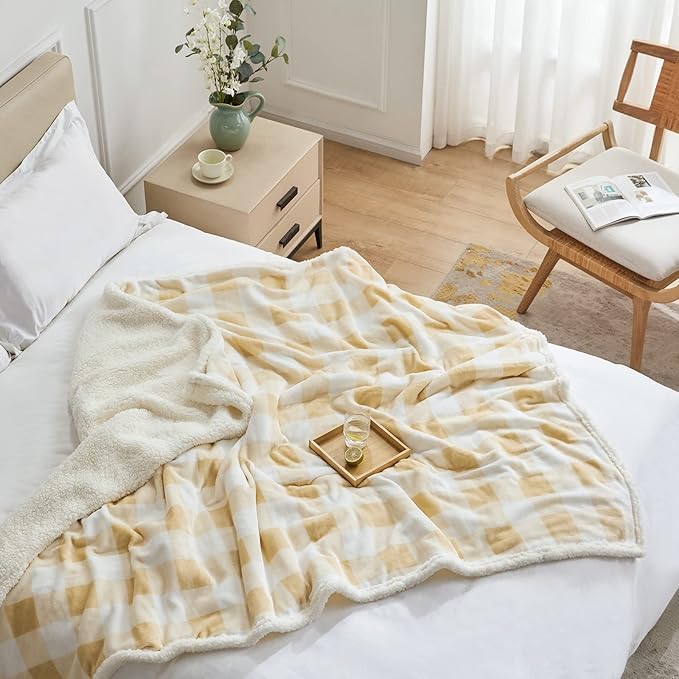 Touchat Sherpa Buffalo Plaid Twin Blanket 60" X 70", Fuzzy Fluffy Soft Cozy Throw Blanket, Fleece Flannel Plush Microfiber Blanket for Couch Bed Sofa(Beige)