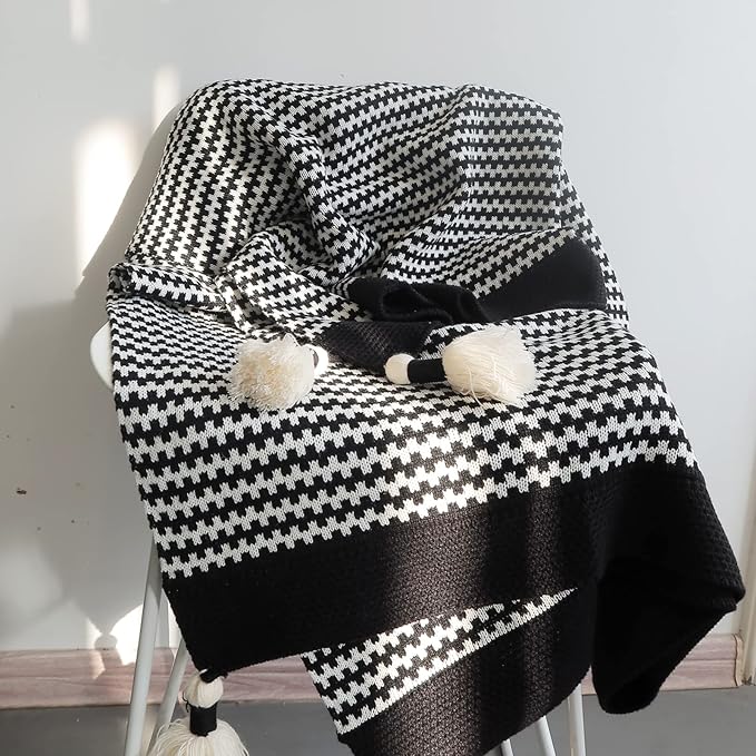 Black and White Throw Blankets, Modern Striped Throw Blanket with Tassels, Soft Patterned Throw Blanket for Sofa Bed and Living Room (47.5x60 Inch)