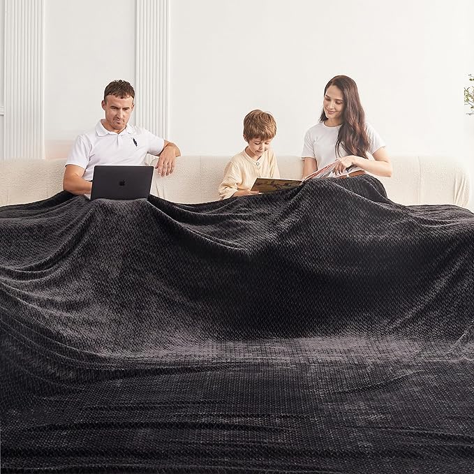 Oversized King Fleece Blanket 120x138 Inches, Seamless Soft Cozy 3D Jacquard Flannel Blanket 10'x11.5' Extra Large for Bed, Sofa, Couch, Travel & Camping, California King Throw, Black Leaf