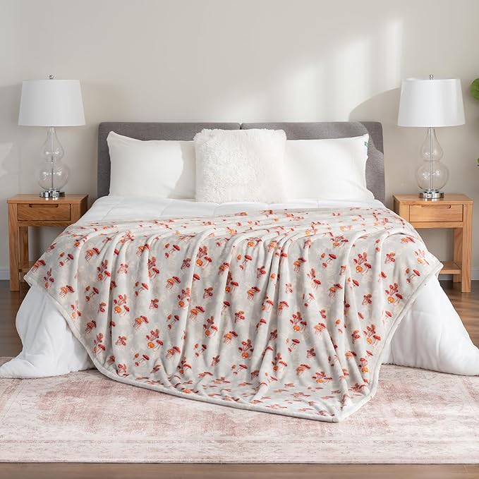 Berkshire Blanket-Classic Heavyweight Warm Soft Printed VelvetLoft® Plush Blanket, King Size Soft Fuzzy Blanket for Couch Sofa Bed, Mushroom Field Grey, 90in x 108in