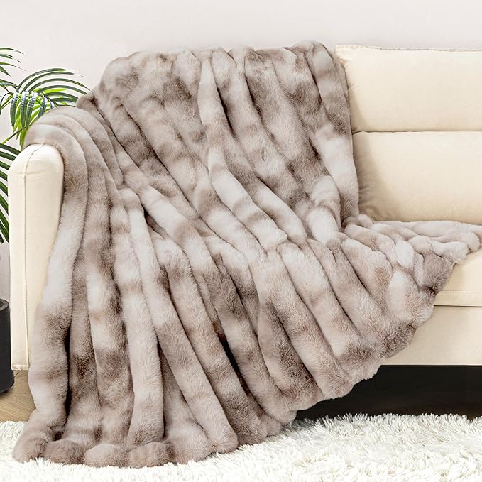 Touchat Luxury Faux Rabbit Fur Throw Blanket for Couch, Super Heavy Warm Cozy Blanket for Sofa Bedroom Living Room, Ultra Soft Fluffy Reversible Plush Blanket for Home Decor Gifts, Tie-dye Coffee