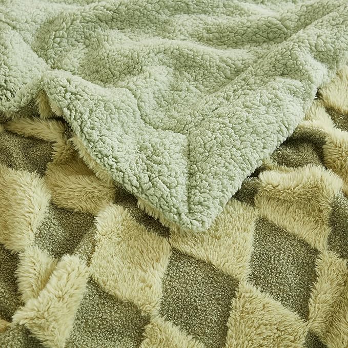 PU MEI Luxury Faux Fur Rabbit Fur Throw Blanket Sage Green 90"x80",Plush Reversible Sherpa Blankets,Queen Fuzzy Blanket Thick Throws for Bed,Washable Bedding Accent Blankets for Sofa Couch Chair