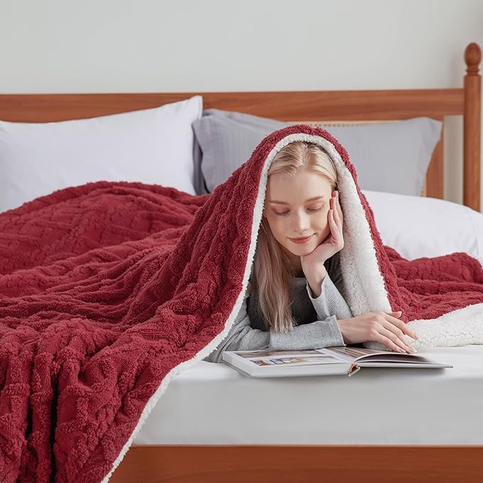 Bedsure Sherpa Fleece Blanket Twin Size for Bed - Fuzzy Soft Cozy Cable Throw for Couch, Thick Warm Blankets for Winter, Red, 60x80 Inches