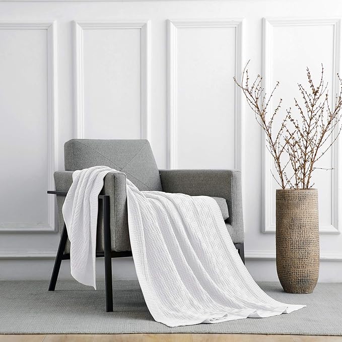 Longhui bedding Pure White Cotton Cable Knit Throw Blanket for Couch Chair Sofa,Soft Cozy Home Decorative Blankets for All Seasons, 50 x 60 Inch Gift a Washing Bag,2.2 pounds Silk Bow Tie Package