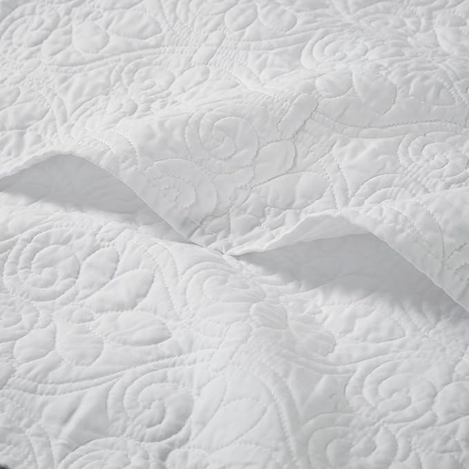 Madison Park Quebec Oversized Quilted Throw in White Finish MP50-2986, 60"x70"