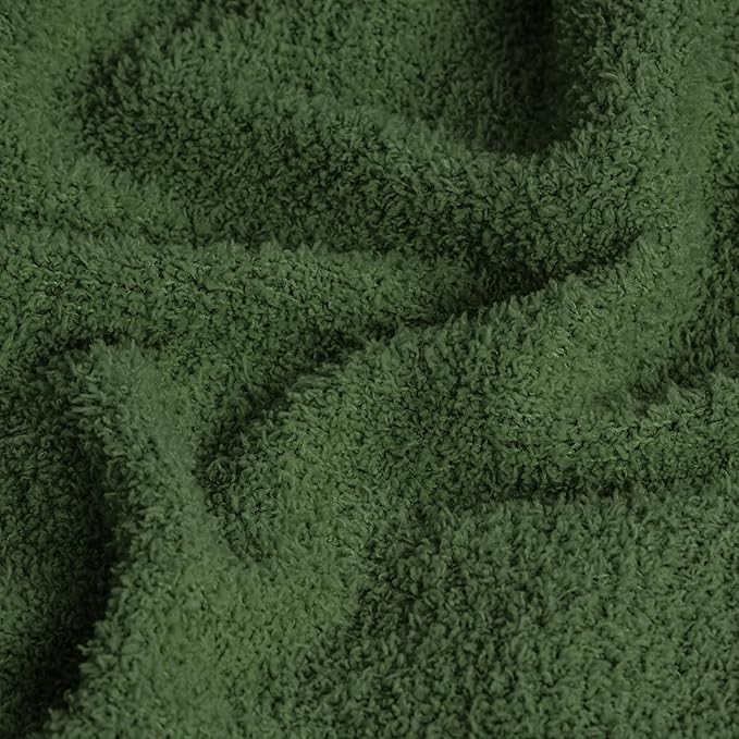 JOOJA Dark Green Blanket Warm Queen Size Fuzzy Knitted Blanket, Oversized Luxury Bed Blankets, Soft Queen Blanket for Bed, Lightweight Plush Blanket Queen Size for Cozy Nights (Dark Green, 90x90)