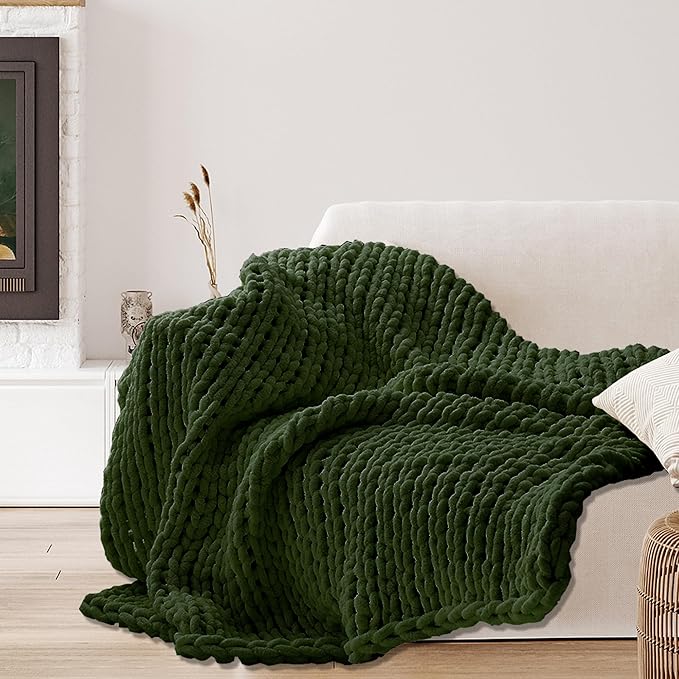 Green Throw Blanket, 30" x 40" Chunky Knit Blanket, Handmade Warm & Soft Chenille Throw Blanket, Washable Decorative Knit Blanket with Jumbo Chenille Yarn for Couch Bed Sofa
