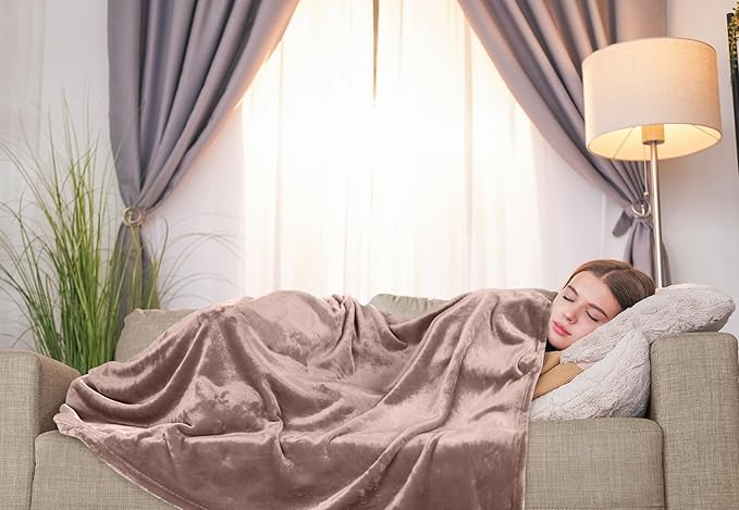 Utopia Bedding Fleece Blanket King Size Rose Pink 300GSM Luxury Anti-Static Fuzzy Soft Microfiber Bed Blanket (90x102 Inch)