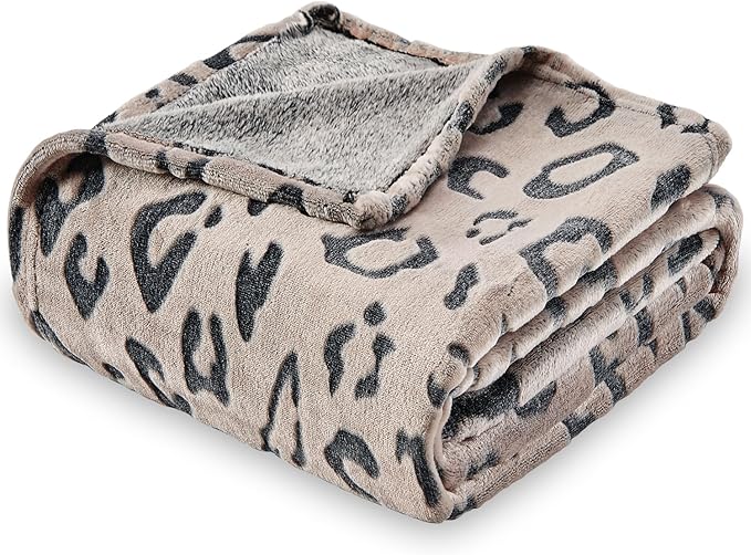 SOCHOW Three-Dimensional Leopard Print Flannel Fleece Throw Blanket, Lightweight Super Soft Cozy Plush Blanket for Couch Bed, 50 x 60 Inches, Chocolate Leopard
