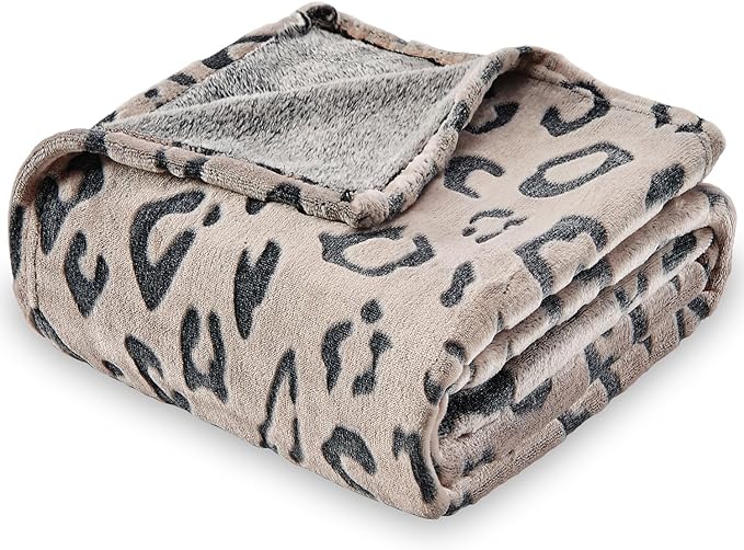 SOCHOW Three-Dimensional Leopard Print Flannel Fleece Throw Blanket, Lightweight Super Soft Cozy Plush Blanket for Couch Bed, 60 x 80 Inches, Chocolate Leopard