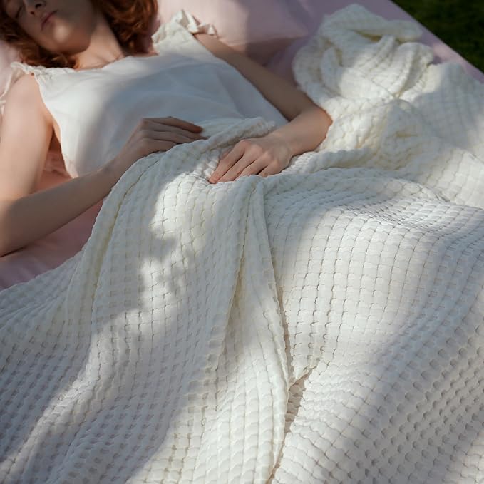 Bedsure Cooling Cotton Waffle Oversized King Blanket - Lightweight Breathable Blankets Rayon Derived from Bamboo for Hot Sleepers, Luxury Throws for Bed and Sofa, Ivory, 120x96 Inches