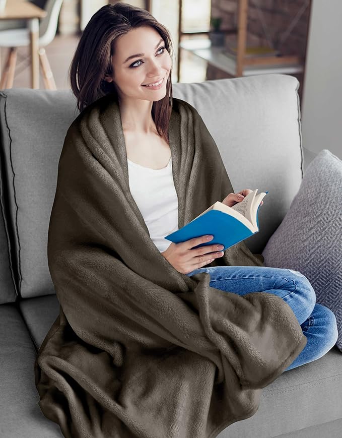 Utopia Bedding Fleece Blanket Queen Size Brown 300GSM Luxury Fuzzy Soft Anti-Static Microfiber Bed Blanket (90x90 Inch)
