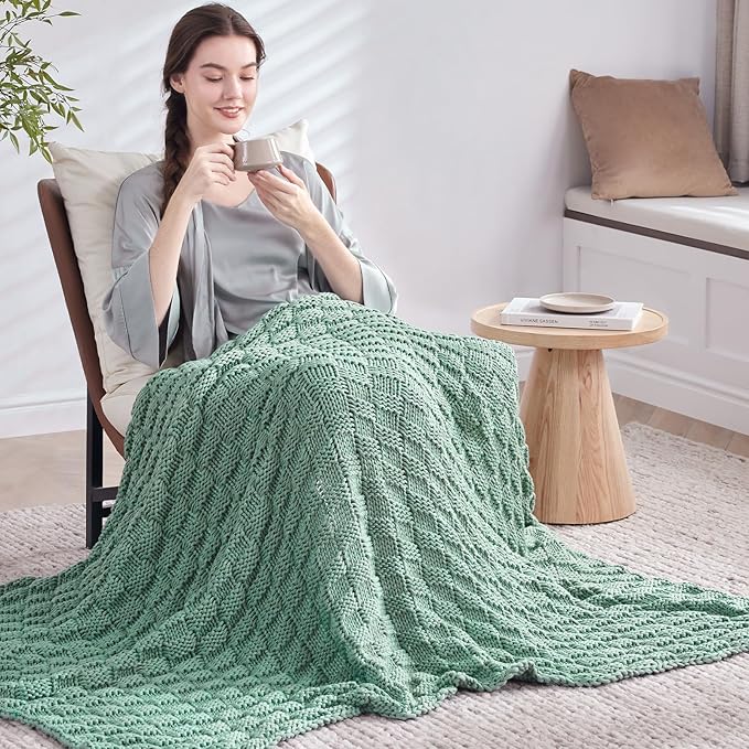 Knitted Weighted Blanket Kids, No Beads Heavy Blanket 36” x 48'' 5lbs, Breathable Chunky Knit Blanket, Cooling Weighted Blanket for Hot Sleepers, Christmas Home Decor (Light Green)