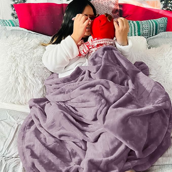 Bedsure Fleece King Size Blankets for Bed Fog Purple - Soft Lightweight Plush Cozy Fuzzy Luxury Microfiber, 108x90 inches