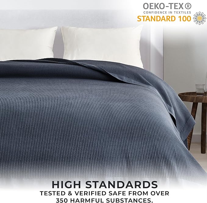 Great Bay Home 100% Cotton Blanket for Twin Size Bed | Lightweight and Breathable Waffle Weave Blankets for Summer & Spring | Versatile, Layering Navy Bed Blanket, Ocean Blue, 90x66 inches
