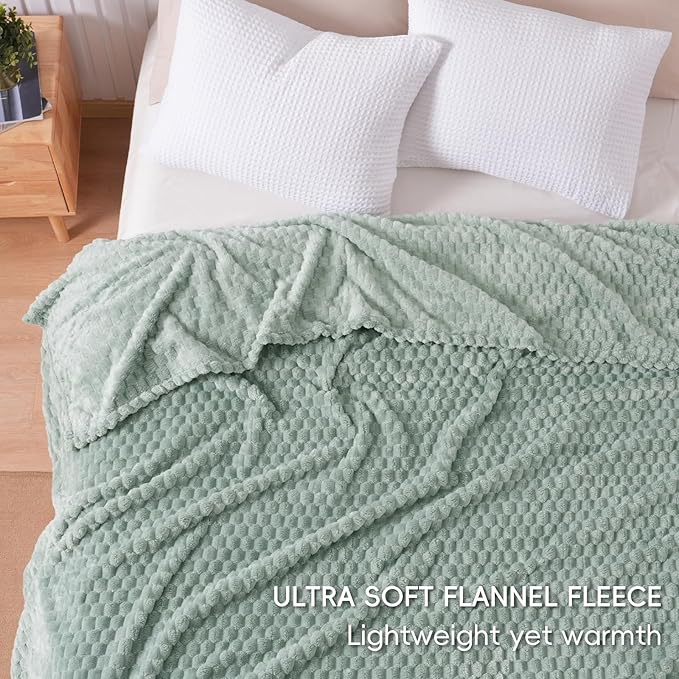 PHF Ultra Soft Flannel Fleece Blanket Twin Size, Lightweight 3D Jacquard Fleece Blanket, No Shedding, No Pilling, Luxury 340GSM Aesthetic Fluffy Cozy Bedding for Bed Room Decor, 66"x90", Sage Green