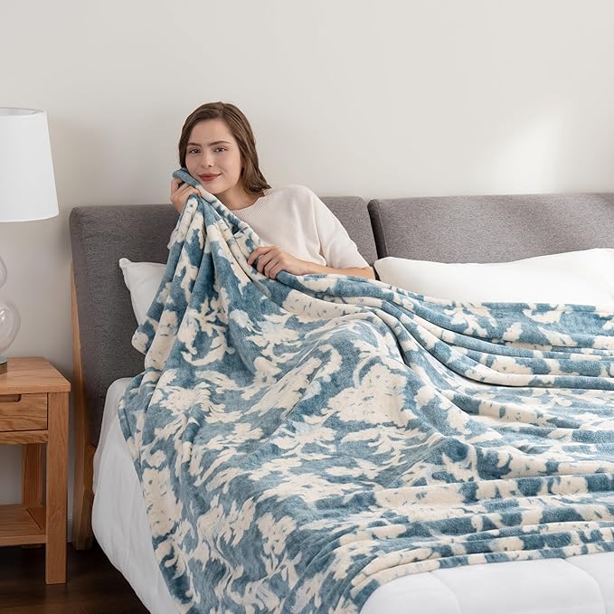Berkshire Blanket-Classic Heavyweight Soft Printed VelvetLoft® Plush Warm Blanket, Twin Size Soft Fuzzy Blanket for Couch Sofa Bed, Floral Blue, 60in x 90in