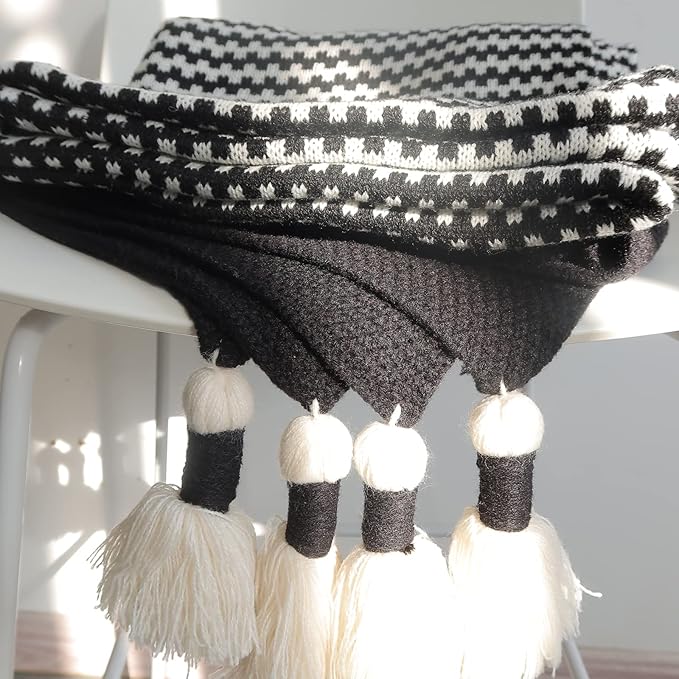 Black and White Throw Blankets, Modern Striped Throw Blanket with Tassels, Soft Patterned Throw Blanket for Sofa Bed and Living Room (47.5x60 Inch)