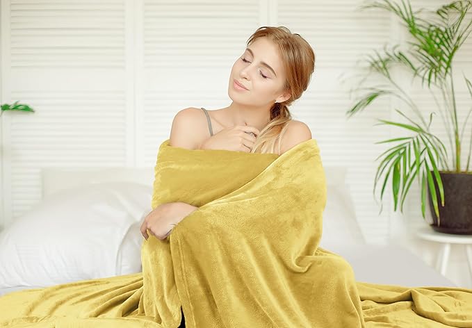 Utopia Bedding Fleece Blanket King Size Yellow 300GSM Luxury Fuzzy Soft Anti-Static Microfiber Bed Blanket (90x102 Inch)