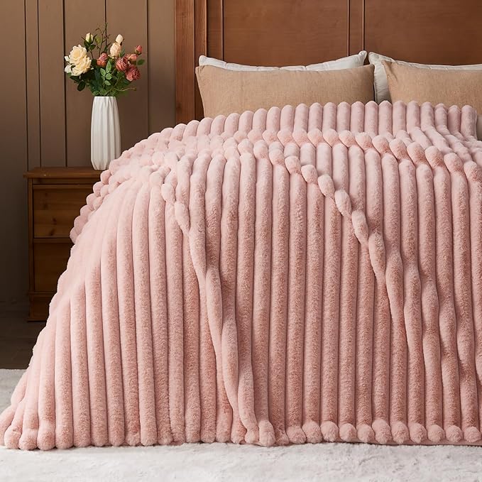 NEWCOSPLAY Faux Fur Twin Blanket Pink 3D Ribbed Plush Thick Warm Blanket for Couch Sofa Bed 850GSM (Pink Ribbed, Twin(60"x80"))