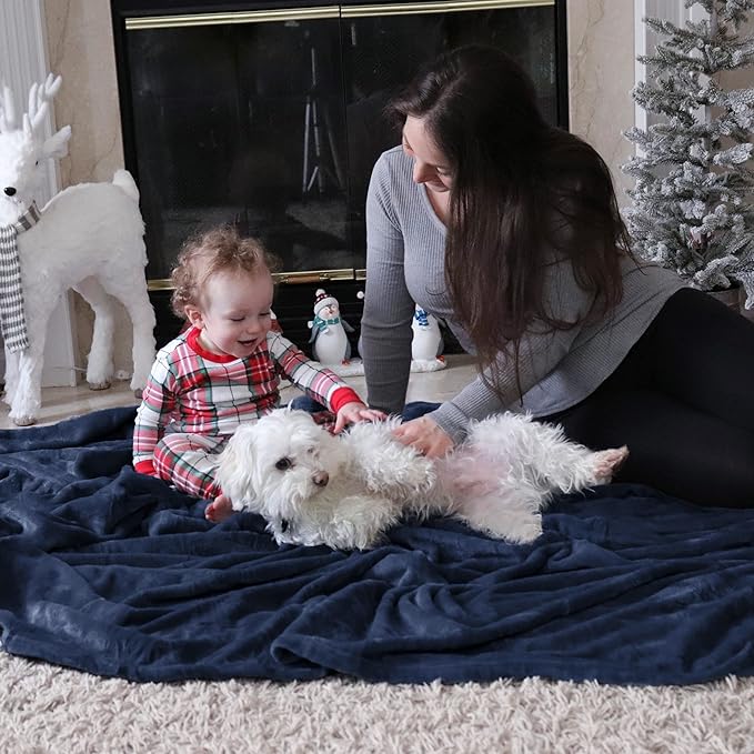 Bedsure Navy Blue Throw Blanket Fleece - 300GSM Blankets for Couch, Sofa, Bed, Soft Lightweight Plush Cozy Throws for Toddlers, Boys