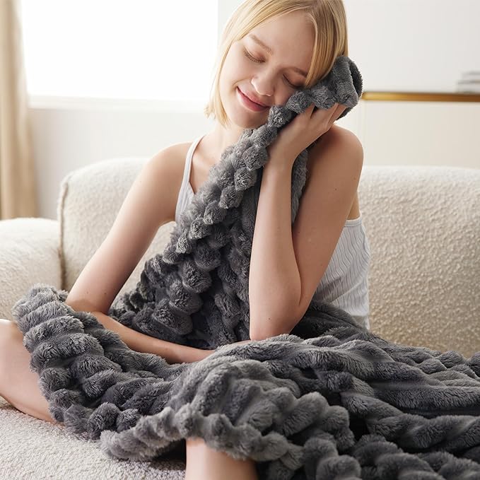 Bedsure Grey Twin Blanket for Bed - GentleSoft Cozy Soft Blankets for Women, Cute Large Throws for Girls, 66x90 Inches