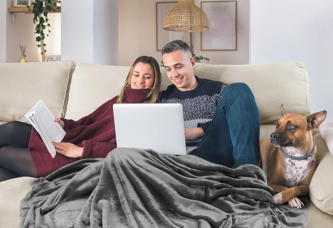 Utopia Bedding Fleece Blanket California King Size Grey 300GSM Luxury Fuzzy Soft Anti-Static Microfiber Bed Blanket (102x96 Inch)