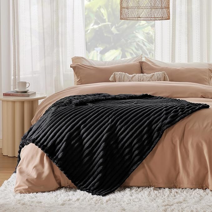 Bedsure Black Fleece Blanket for Couch - GentleSoft Cozy Soft Blankets for Women, Cute Small Throws for Girls, 50x70 Inches